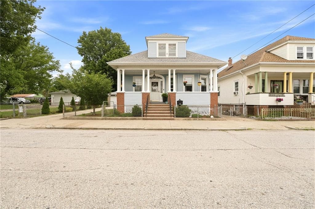 108 Daniel Avenue - Photo 2