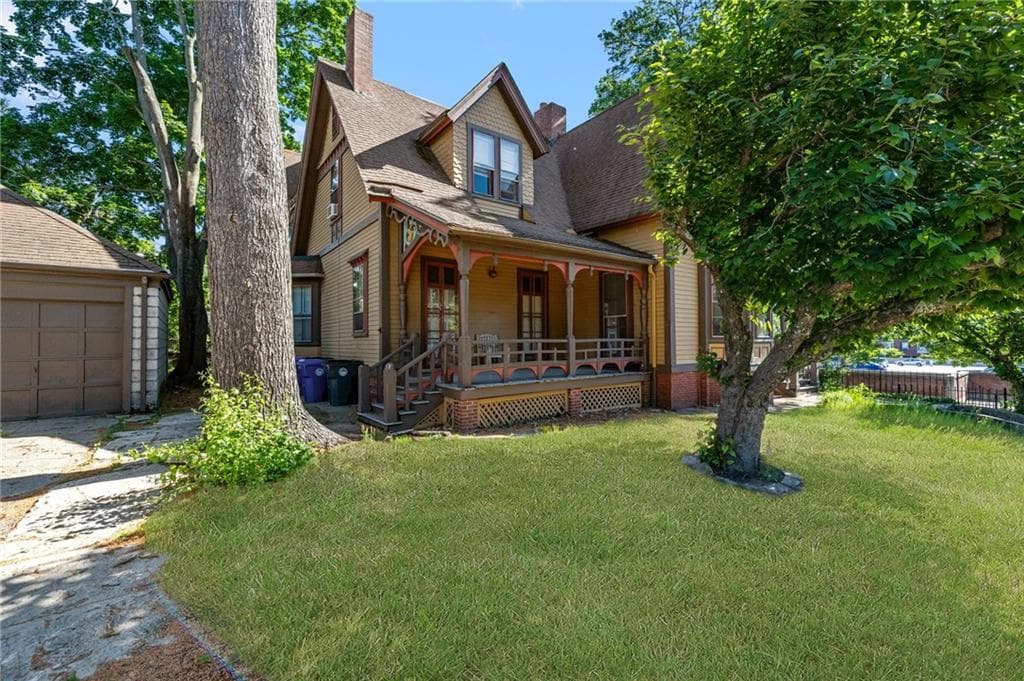 118 Williams Street - Photo 2