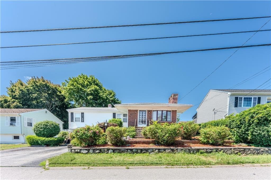 8 Flanders Street - Photo 5