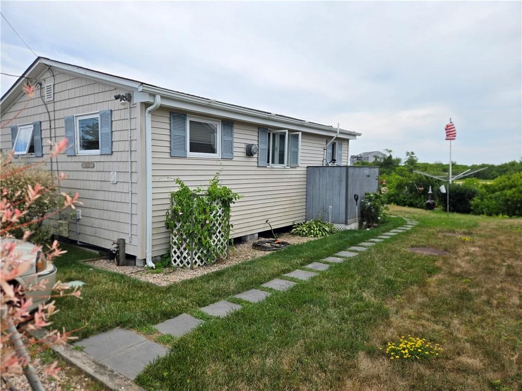 725 Succotash Road - Photo 3