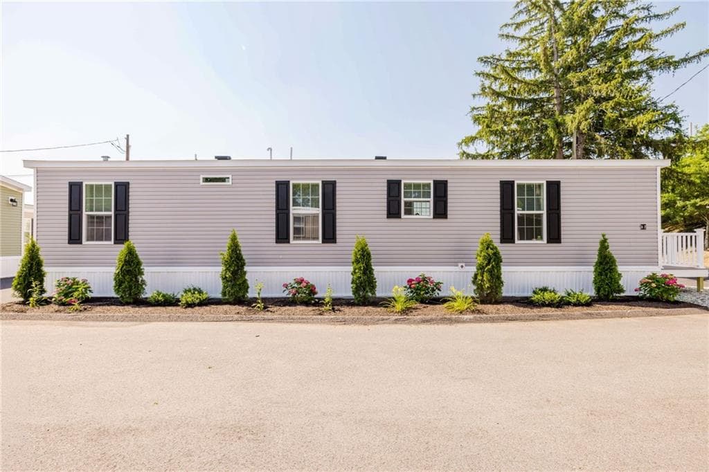 1346 Newport Avenue - Photo 4