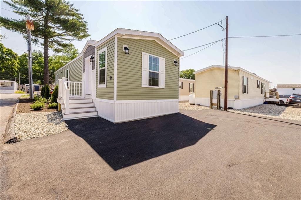 1346 Newport Avenue - Photo 3