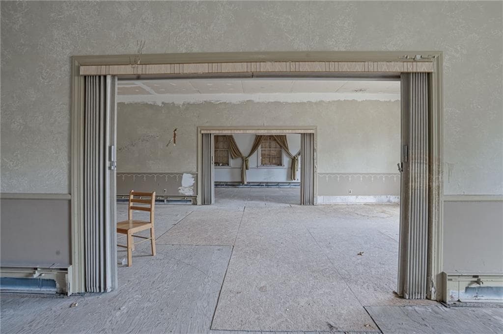 76 Providence Street - Photo 4