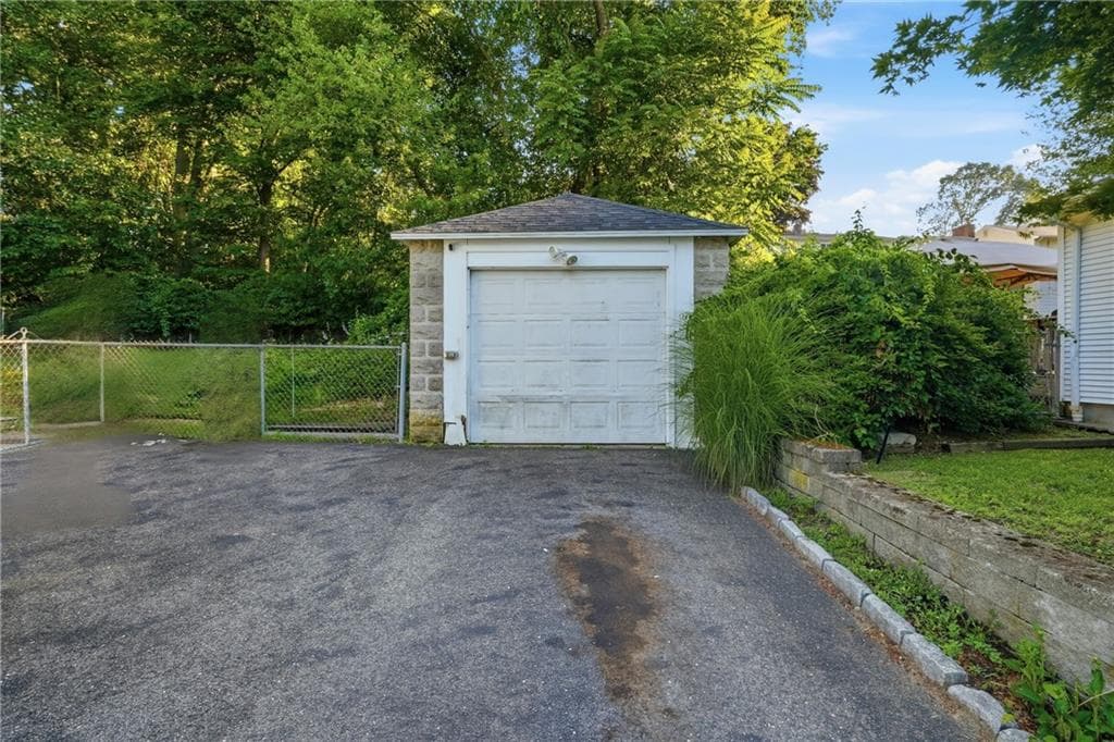 36 Harris Avenue - Photo 3