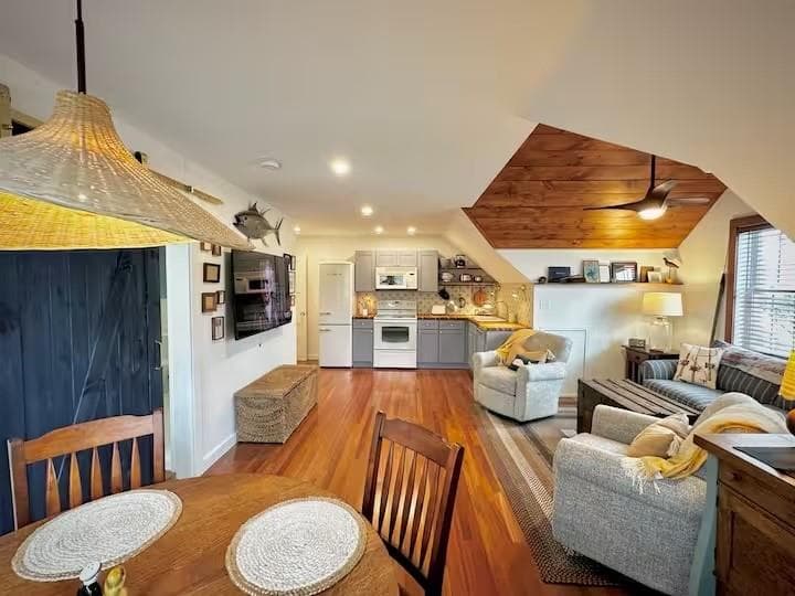 316 Succotash Road - Photo 3