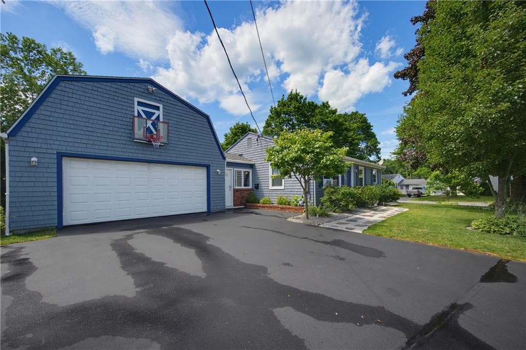 178 Halsey Road - Photo 3
