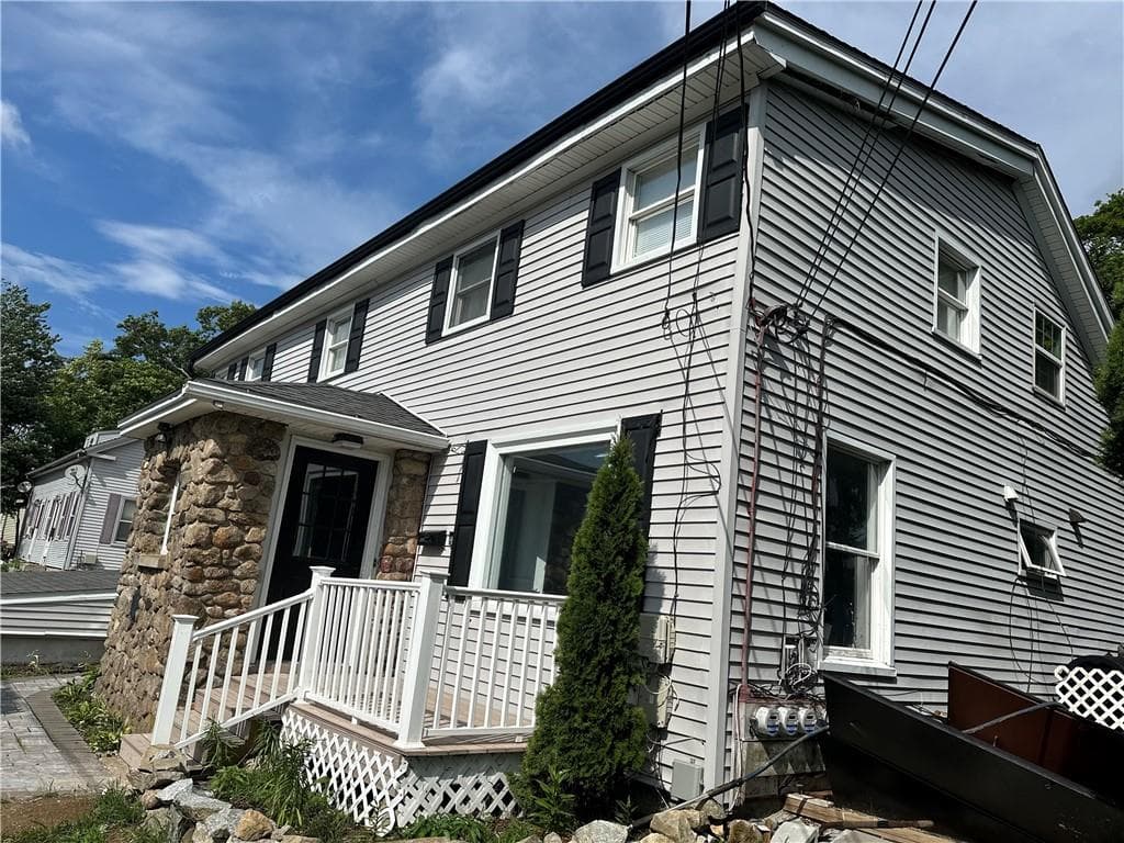 107 Earl Street - Photo 2