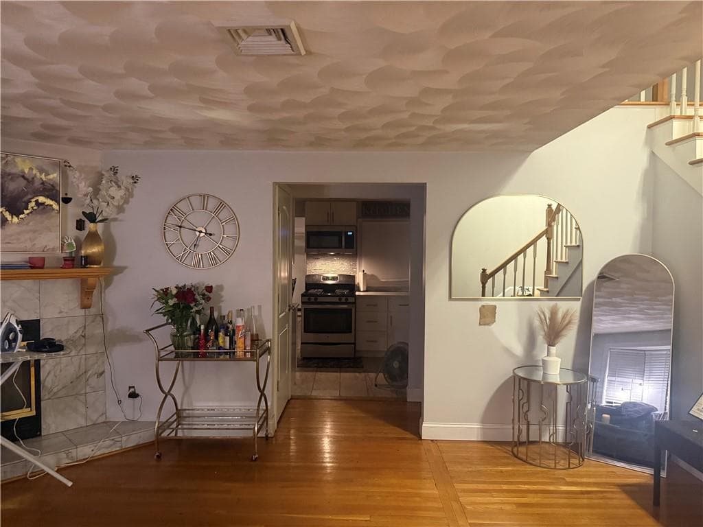 210 Pinecrest Drive - Photo 4