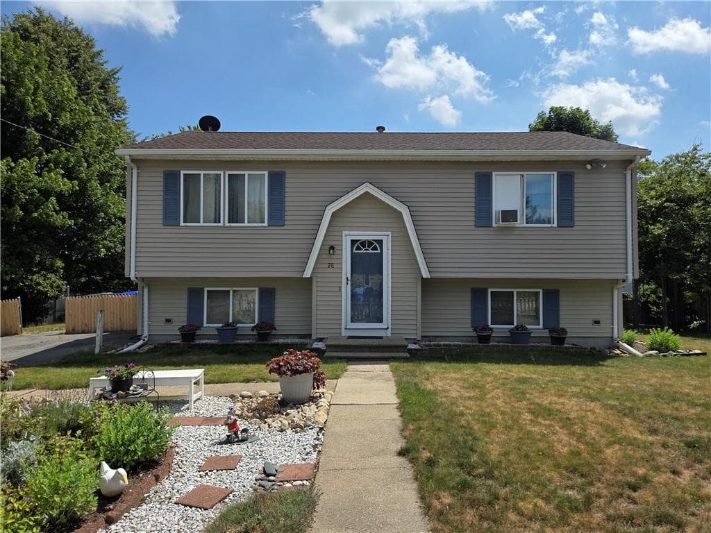 28 Longbow Drive