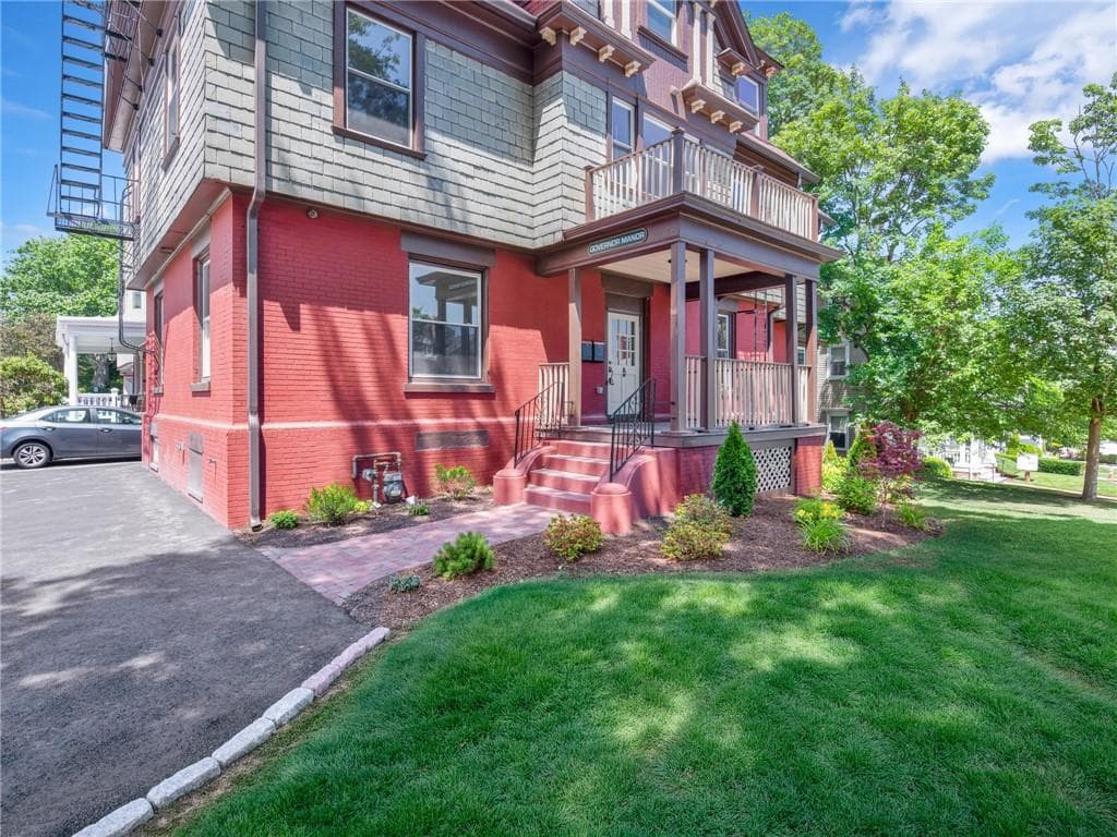166 Waterman Street #1 - Photo 3