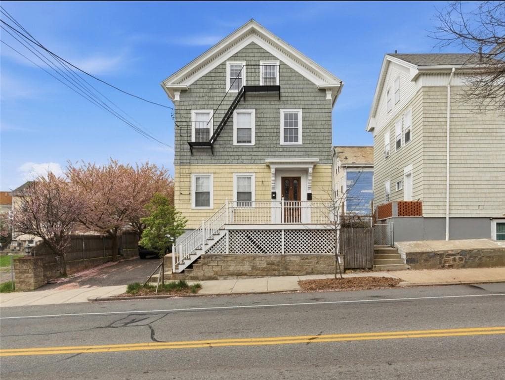 194 Gano Street