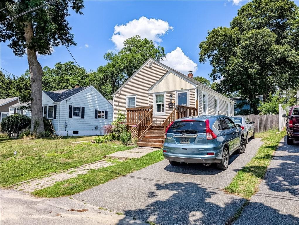 115 Davis Avenue - Photo 2