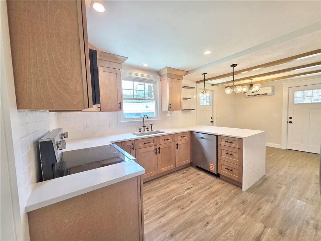 8 Wolf Hill Road - Photo 5