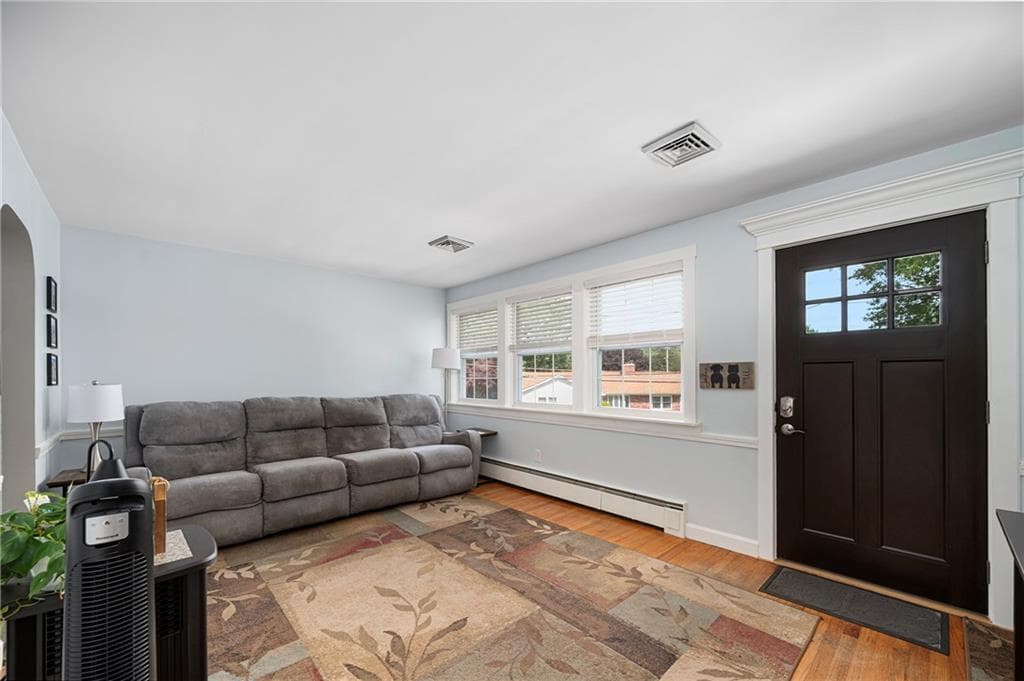 64 Royal Avenue - Photo 3