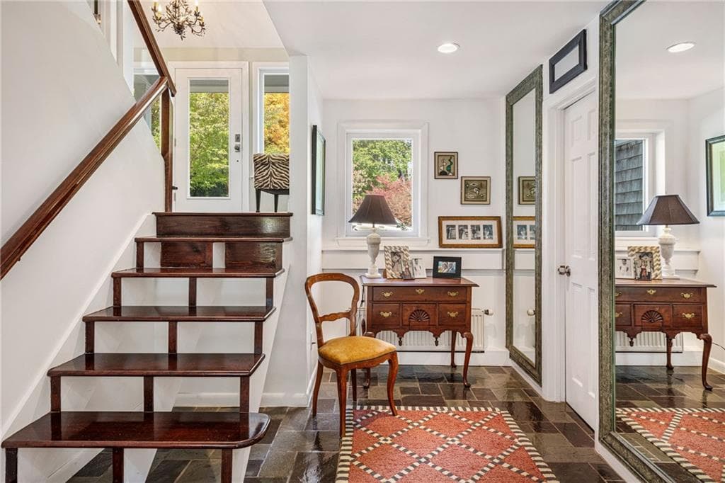140 Connection Street - Photo 5