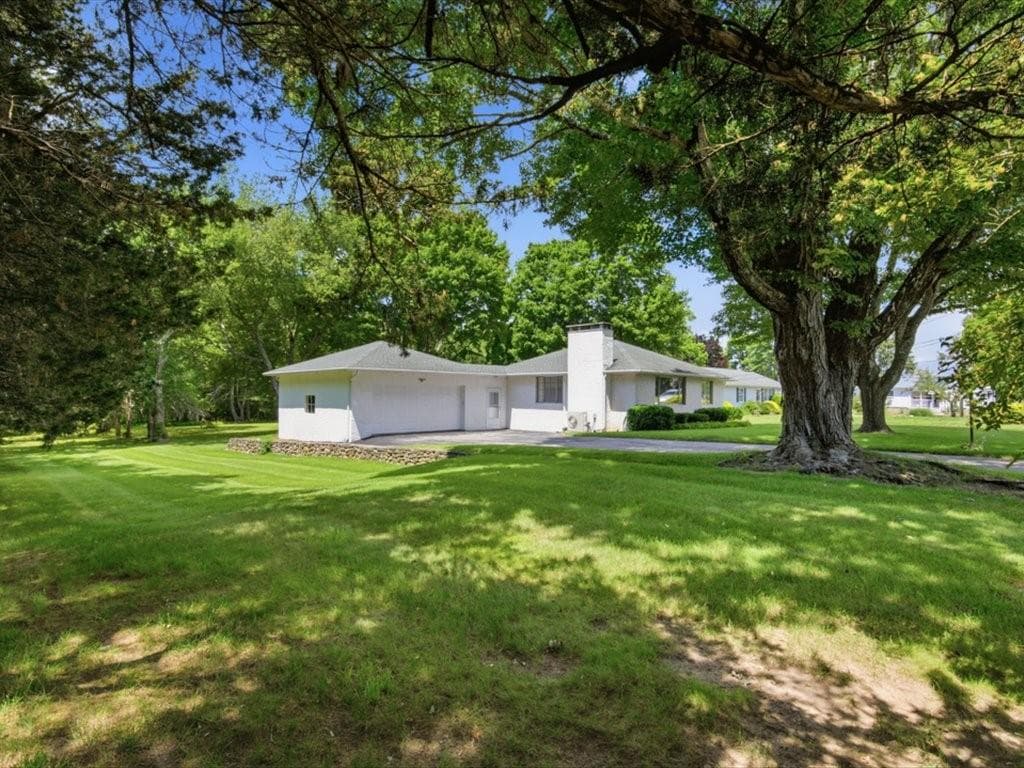 15 Wilder Avenue - Photo 2