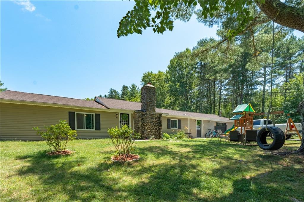 40 Nipmuck Trail