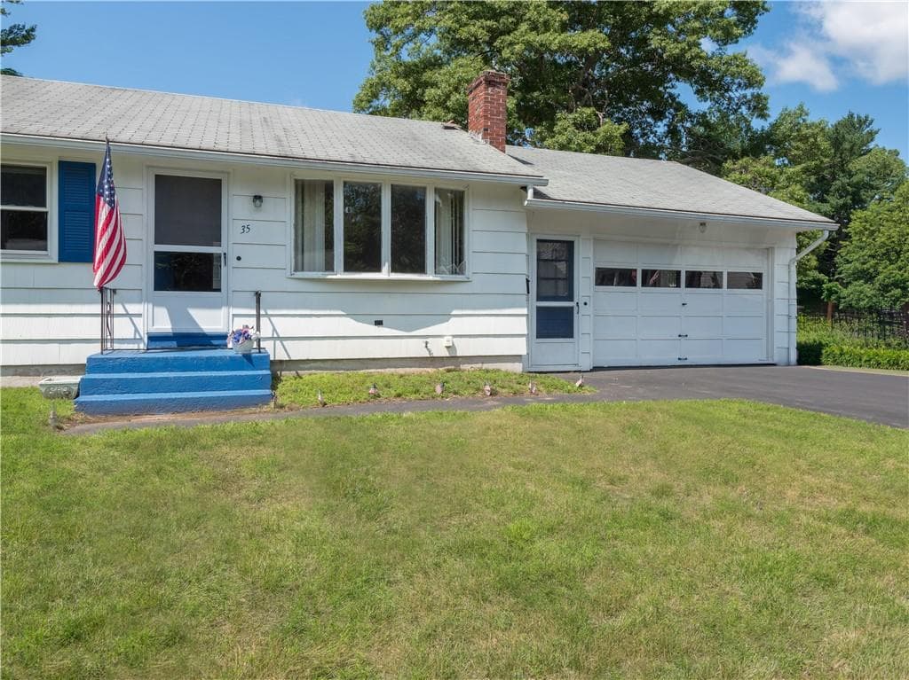 35 Williams Street - Photo 2