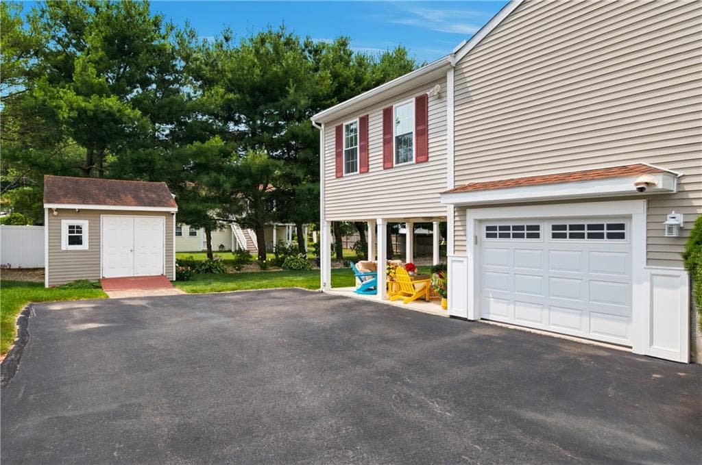 77 Capwell Avenue - Photo 3