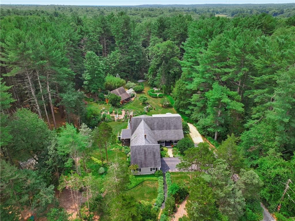 339 Tremont Street - Photo 2