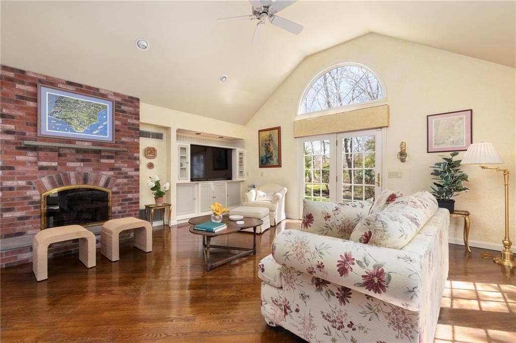 230 Kirby Avenue - Photo 5