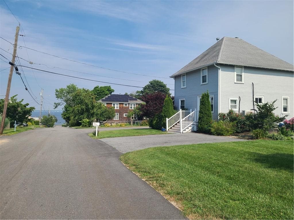 98 Alden Avenue - Photo 2