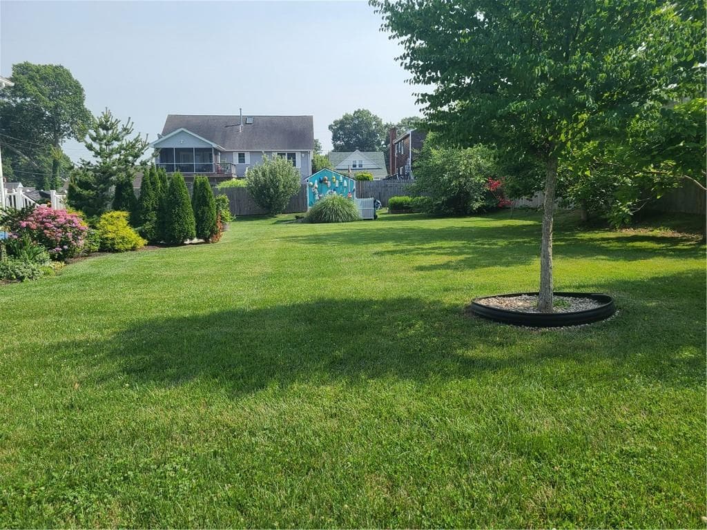 98 Alden Avenue - Photo 4