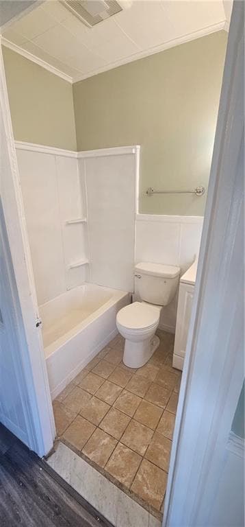 844 Lonsdale Avenue - Photo 3