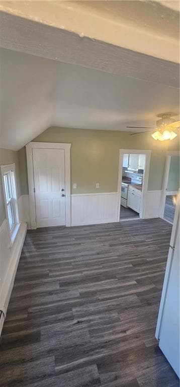 844 Lonsdale Avenue - Photo 5