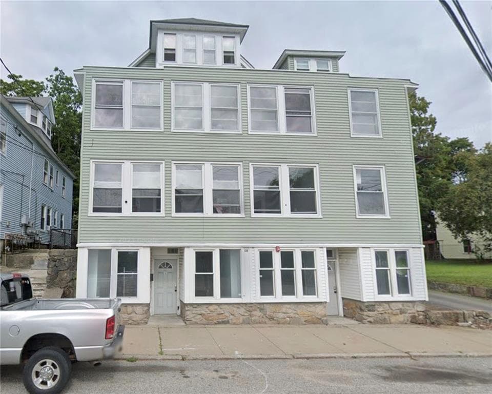 228 West School Street - Photo 3
