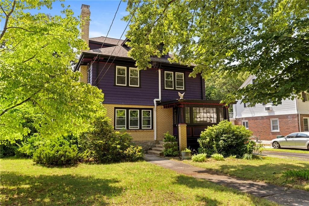 544 Harris Avenue - Photo 2
