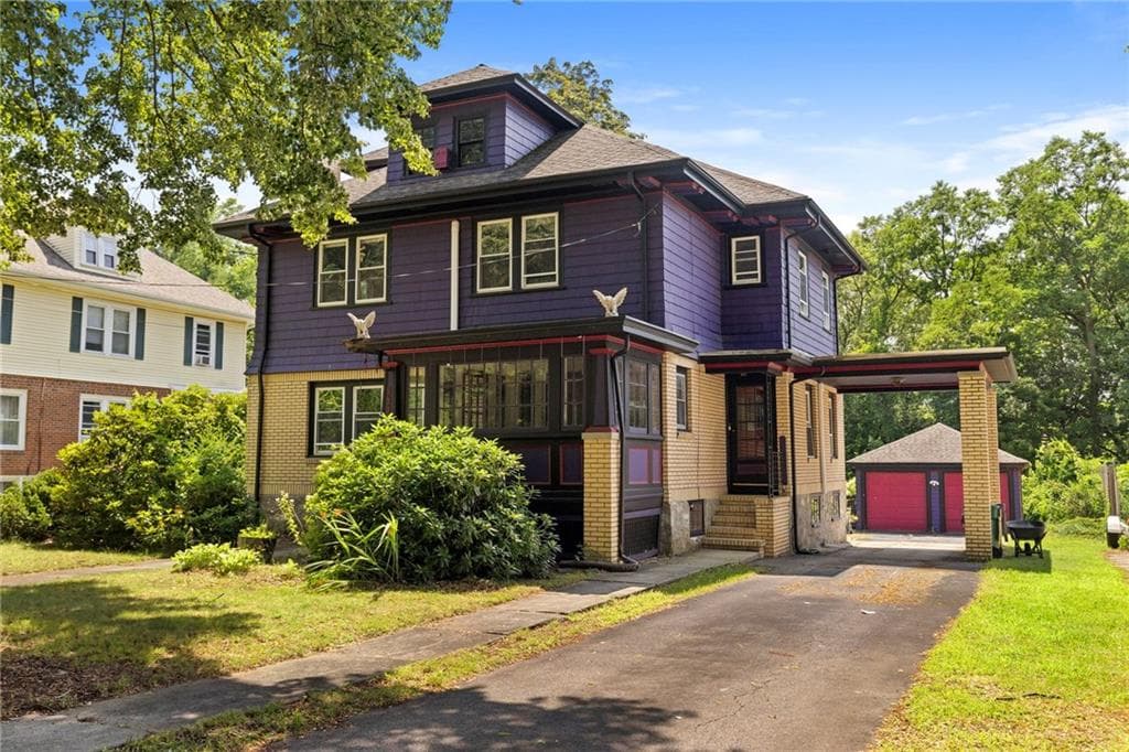 544 Harris Avenue