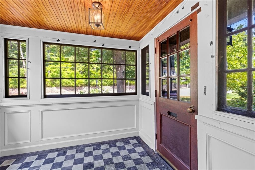 544 Harris Avenue - Photo 4