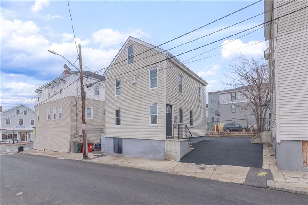 8 Marcello Street - Photo 2