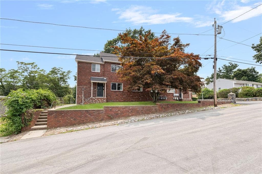 44 Newell Street - Photo 2