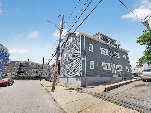 29 Mowry Street - Photo 1