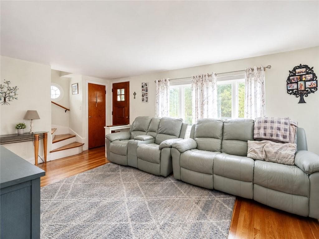 83 Harman Avenue - Photo 5