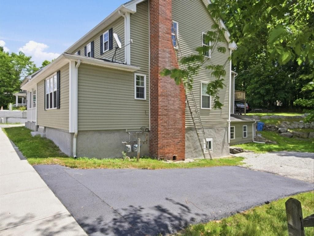 9 COUNTY Street - Photo 3