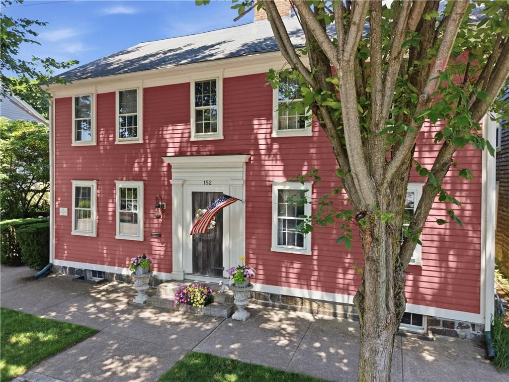 152 Main Street - Photo 2