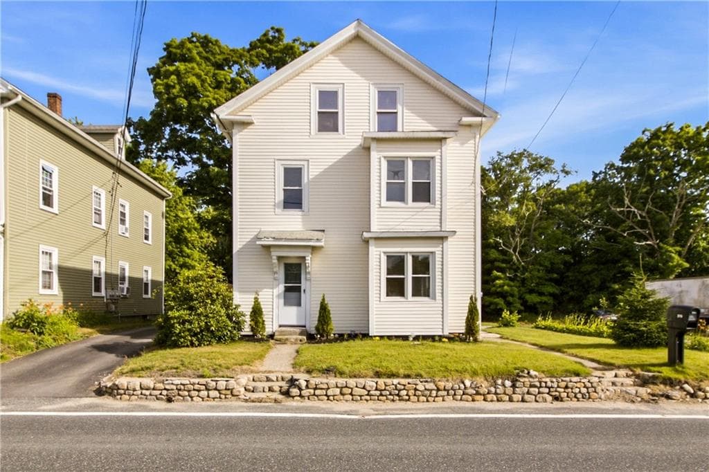 370 Pascoag Main Street - Photo 2