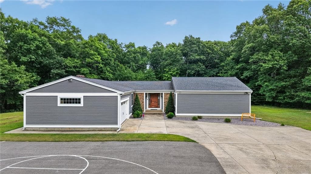 884 Reynolds Road - Photo 5