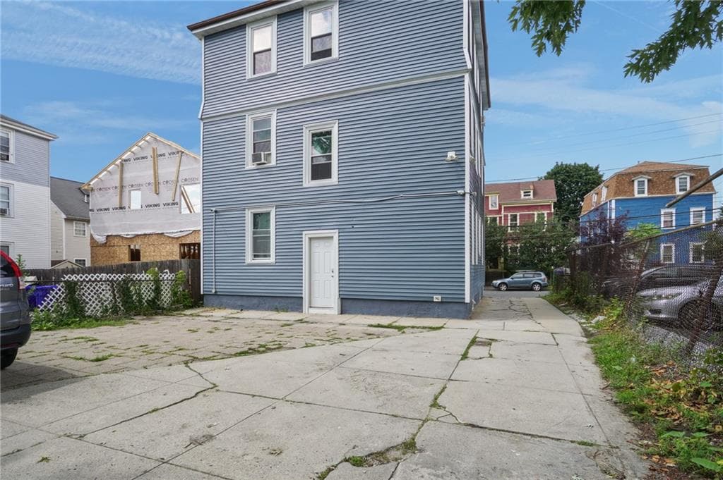 412 Potters Avenue - Photo 5