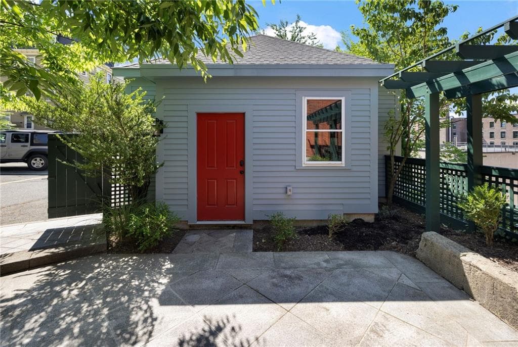 300 Benefit Street - Photo 4