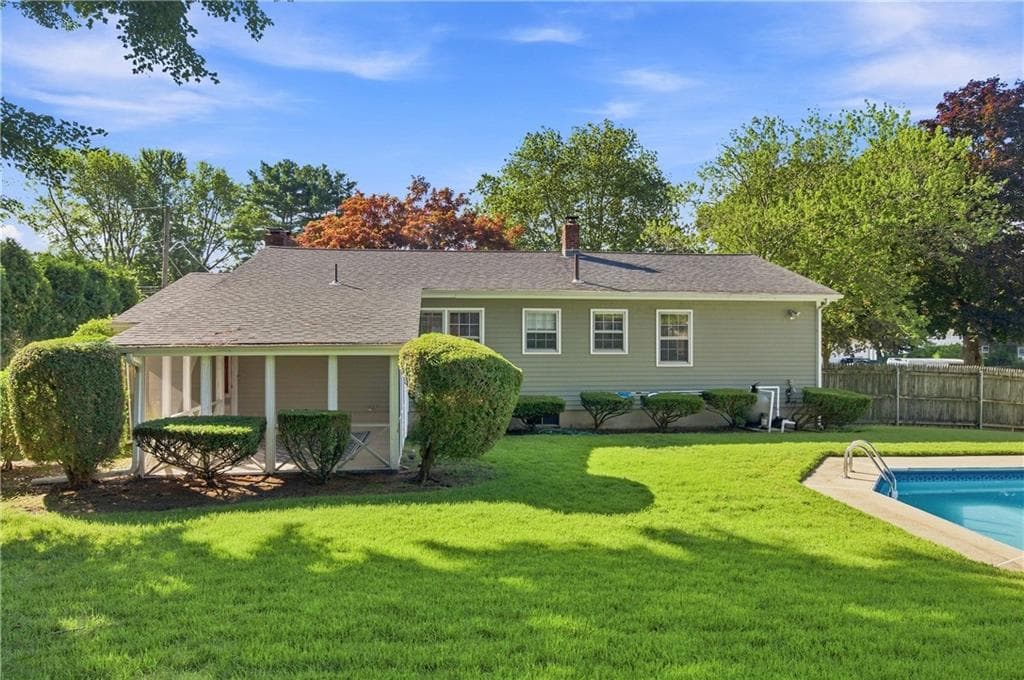 31 Monica Drive - Photo 3