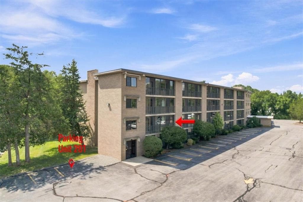 650 East Greenwich Avenue #5-201 - Photo 3