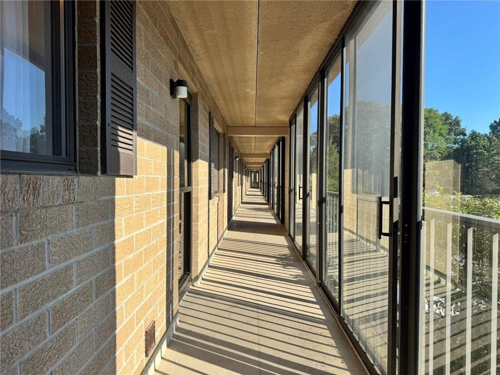 650 East Greenwich Avenue #5-201 - Photo 5