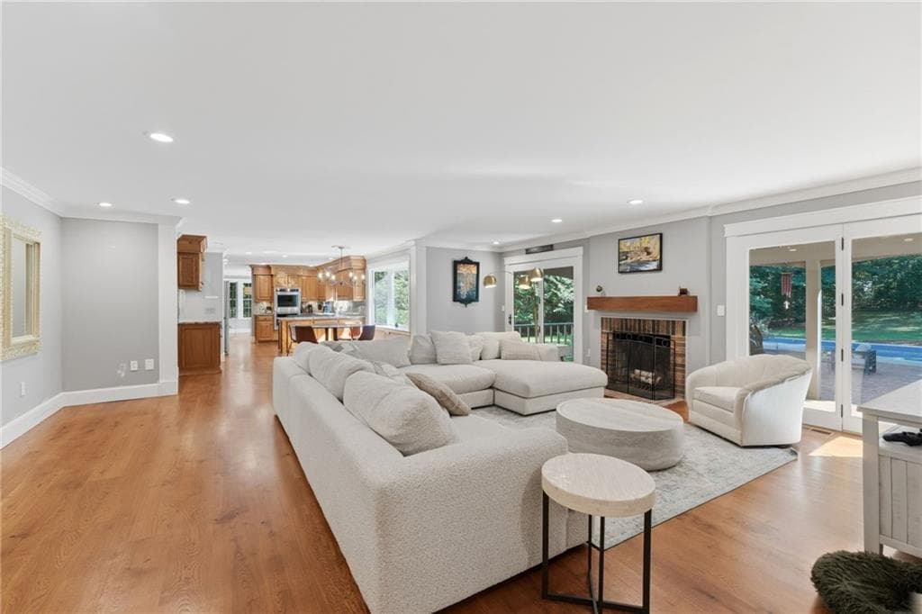 145 Beechwood Drive - Photo 4