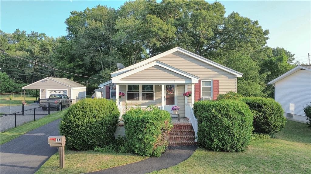74 Kilmer Avenue - Photo 1