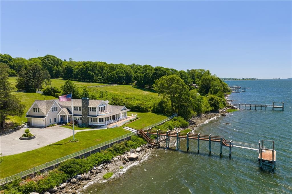 149 Nanaquaket Road - Photo 2