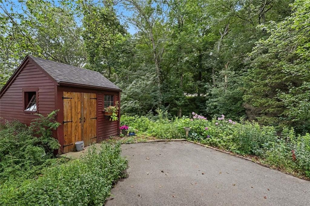 1475 Somerset Avenue - Photo 2